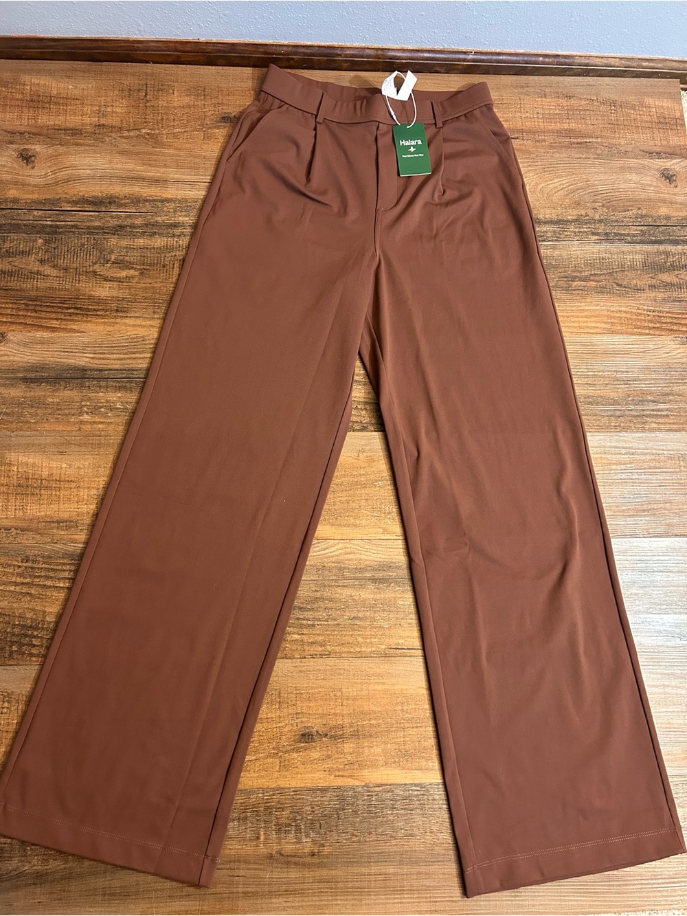 NWT HALARA Wide-Leg Trousers in Brown Sz M xtall